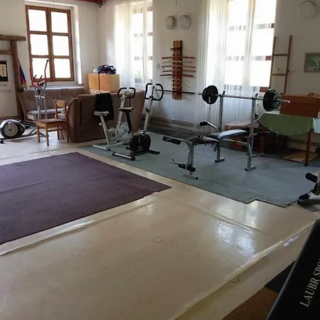 Stara Skola - - Cely Komplex- 10 Luzek * Cakova