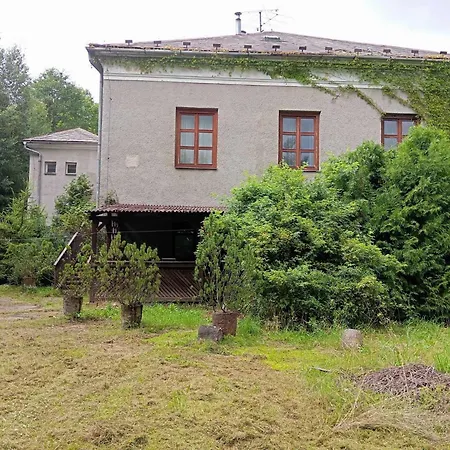 Feriehus Stara Skola - - Cely Komplex- 10 Luzek Cakova